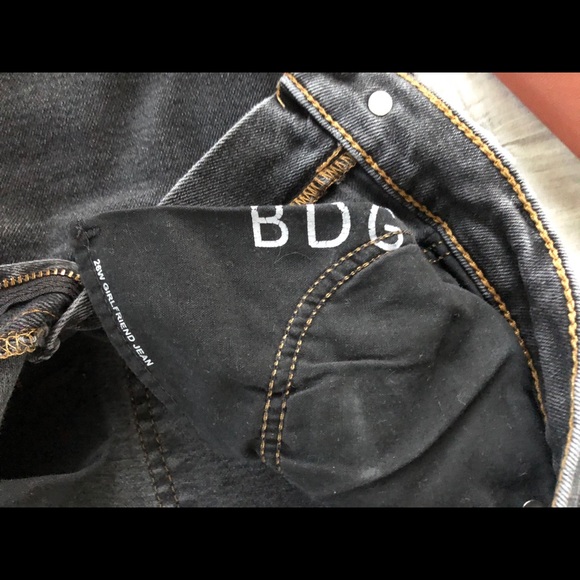 BDG dark gray cropped girlfriend jeans - Picture 7 of 8